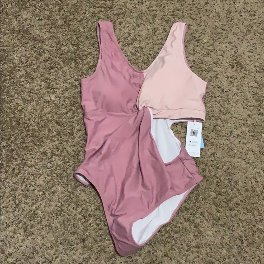 Cup she bathing suit